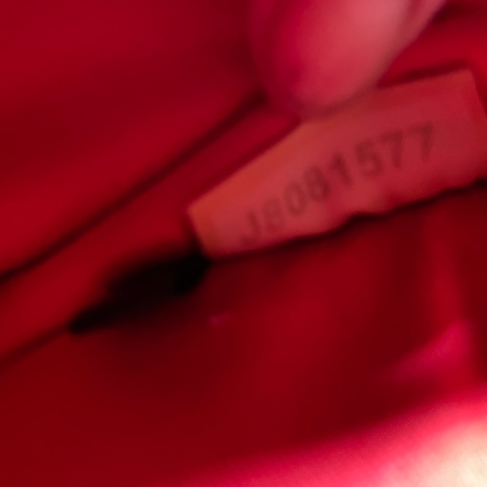 Dooney & Bourke Ivory Crossbody Purse Like New - Picture 9 of 16